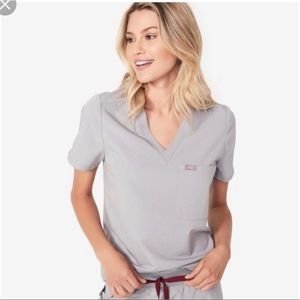 Figs Catarina Scrub Top in CEMENT
